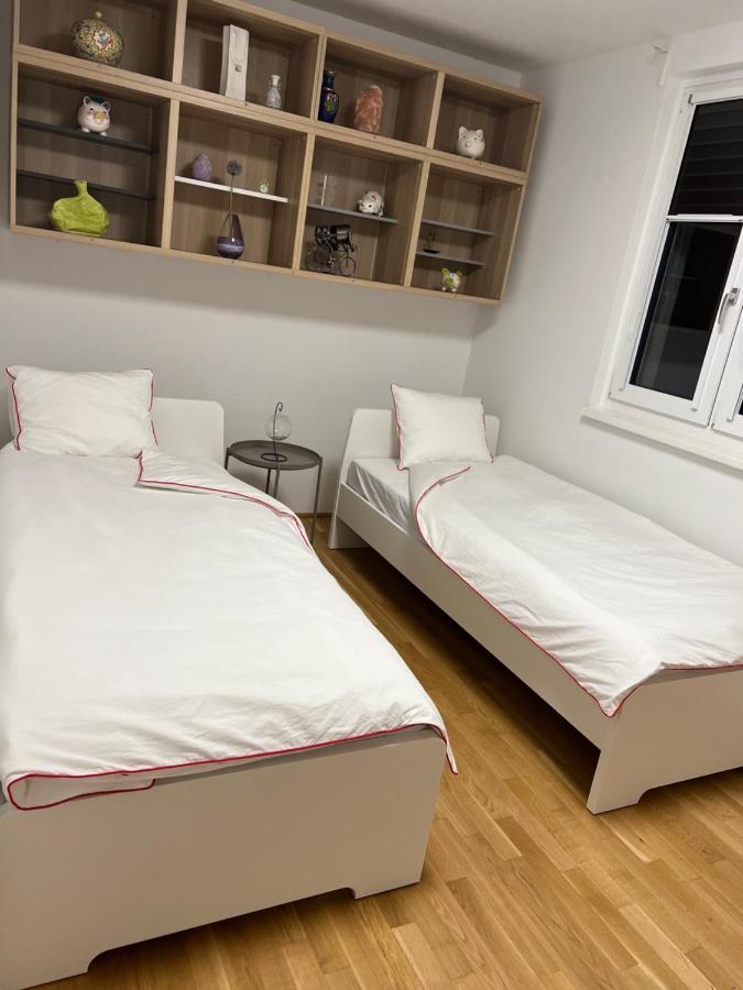 Modern Apartment Bei U Bahn Simmering Vídeň Exteriér fotografie